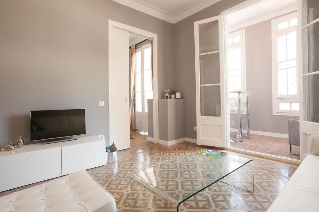 Enjoy Apartments Sofia Barcellona Esterno foto