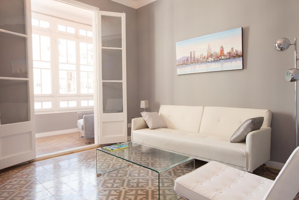 Enjoy Apartments Sofia Barcellona Esterno foto