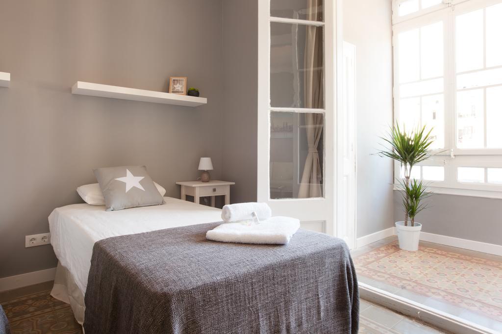 Enjoy Apartments Sofia Barcellona Esterno foto